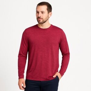 Old Navy active top. Size M. NWT.